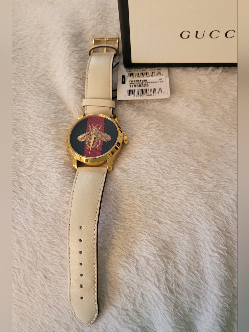 Gucci G- Timeless Bee Womens Watch - Picture 8 of 10